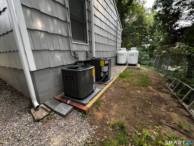 Building Photo - 485 Peet St
