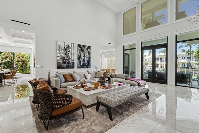 Building Photo - 2627 Castilla Isle