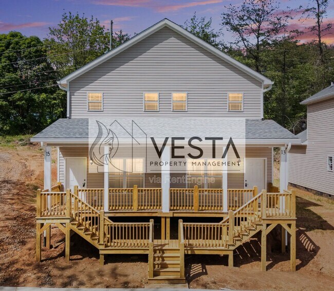 Building Photo - 13 Rolos Wy