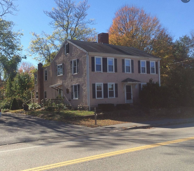 Front - 351 N Main St