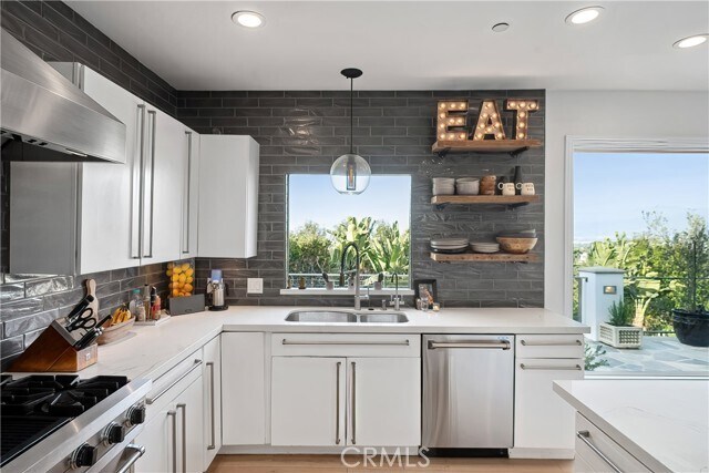 Building Photo - 3642 Alta Mesa Dr