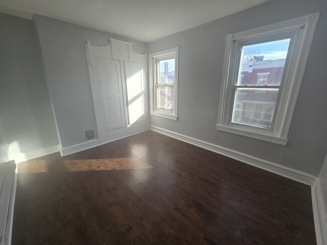 Building Photo - 30 N Dewey St