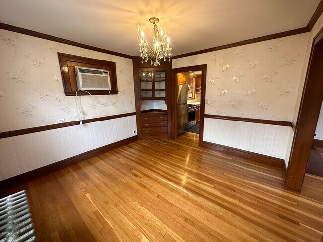 Building Photo - 238 Ashcroft Rd