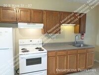 Building Photo - 20 N Main St