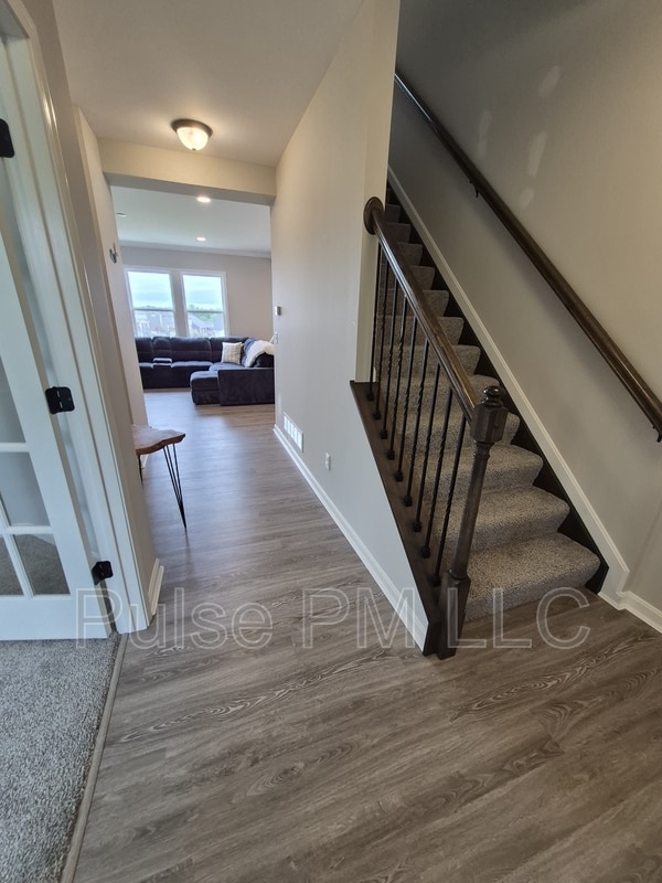Building Photo - 6179 Ballyshannon Dr