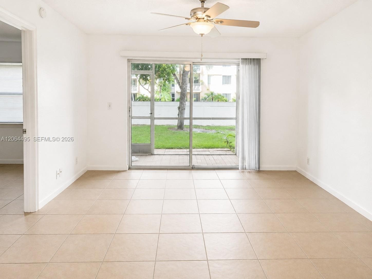 Building Photo - 8750 Royal Palm Blvd