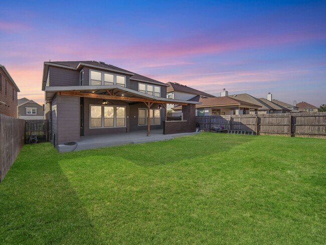 Building Photo - 4431 Oak Roset