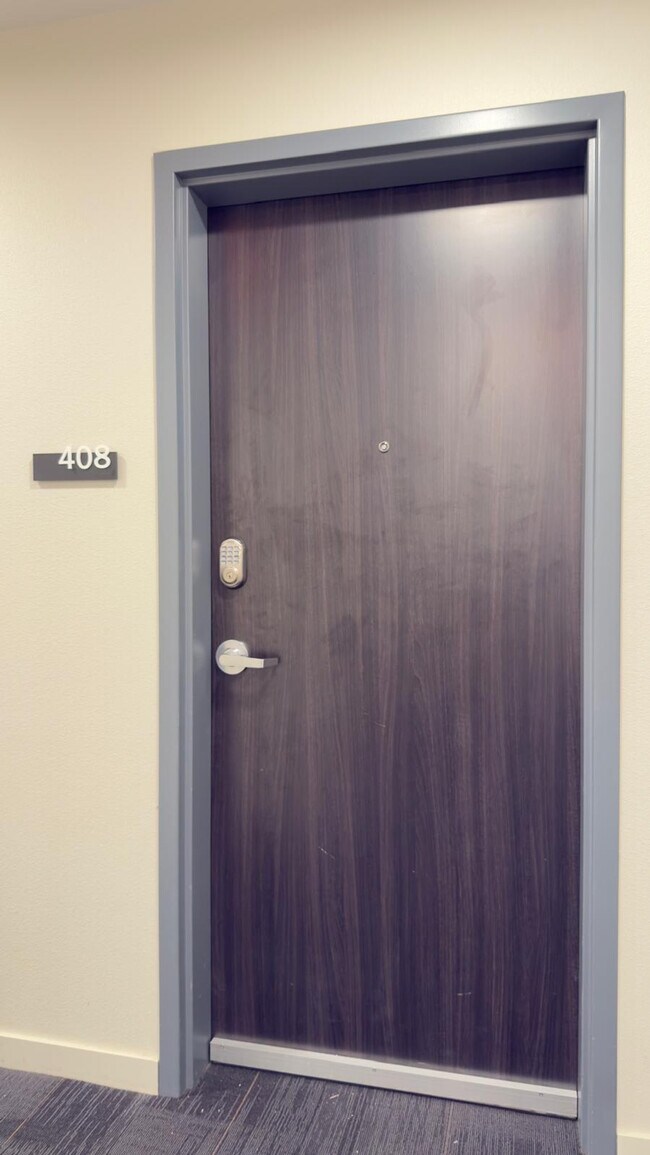 Building Photo - 1229 W 1st Ave