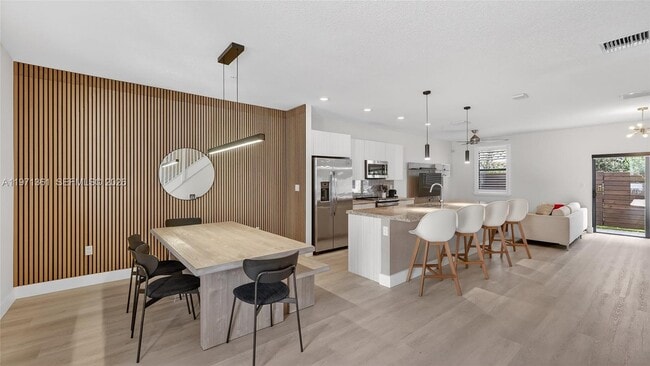 Building Photo - 10455 NW 82nd St