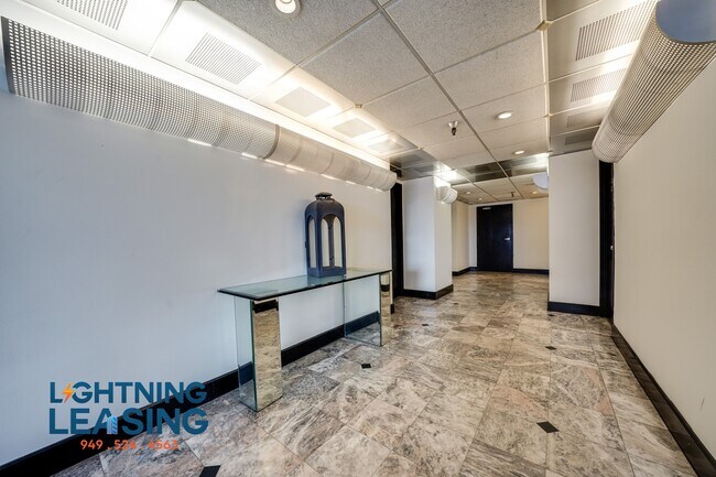 Building Photo - 3949 Los Feliz Blvd