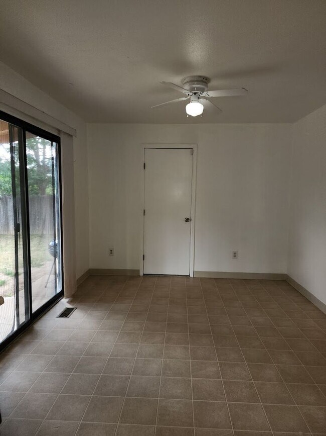 Building Photo - Long Realty & Property Management, LLC - 3...
