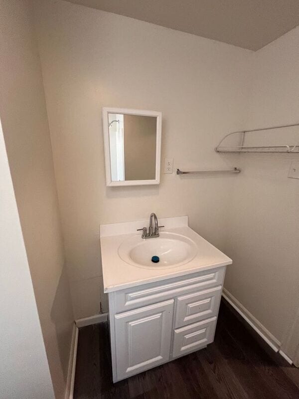 Building Photo - 107 E 33rd St