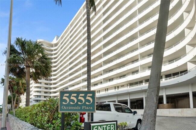 Building Photo - 5555 Collins Ave