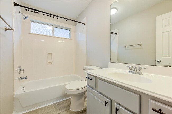 Building Photo - 21714 Mansfield Bluff Ln