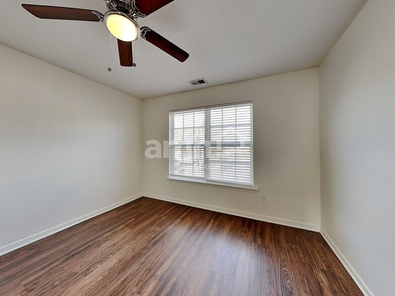 Building Photo - 1114 Corkscrew Way