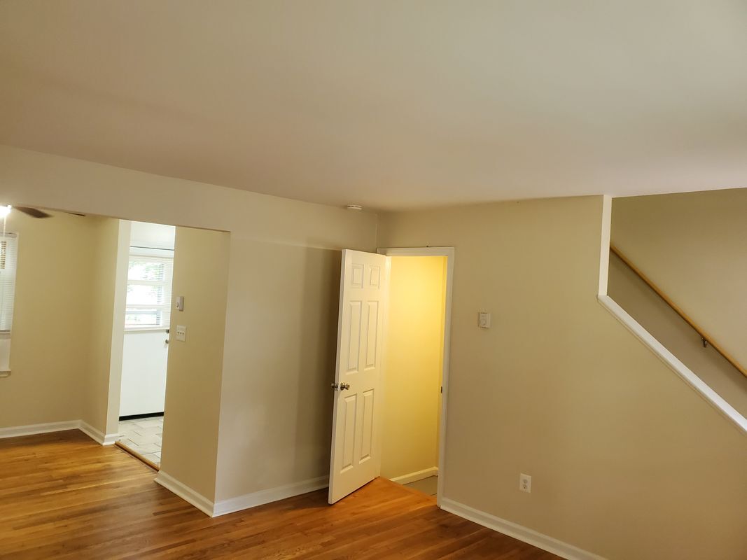 Building Photo - 117 S Shenandoah Ave