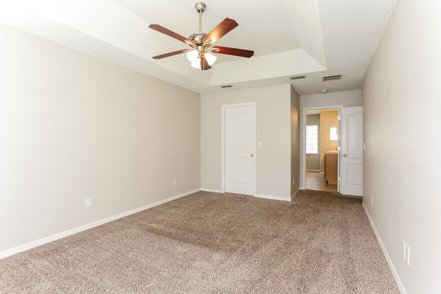 Building Photo - 2392 Watermill Dr