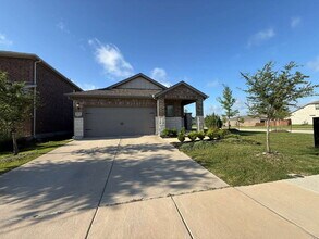 Building Photo - 3215 Sedge Grass Dr