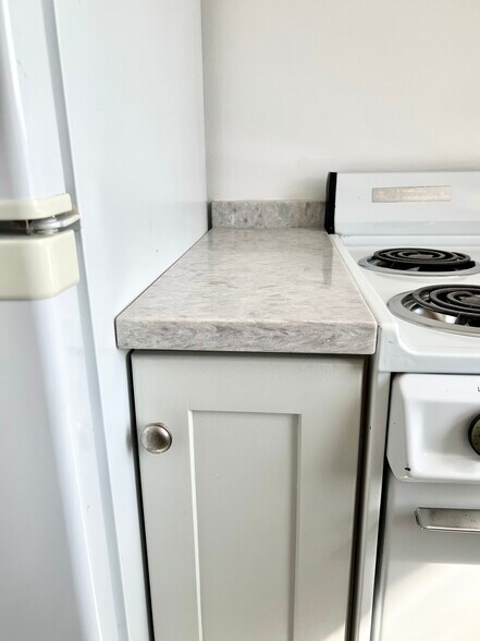 kitchen detail - 1451 Pennsylvania Ave SE