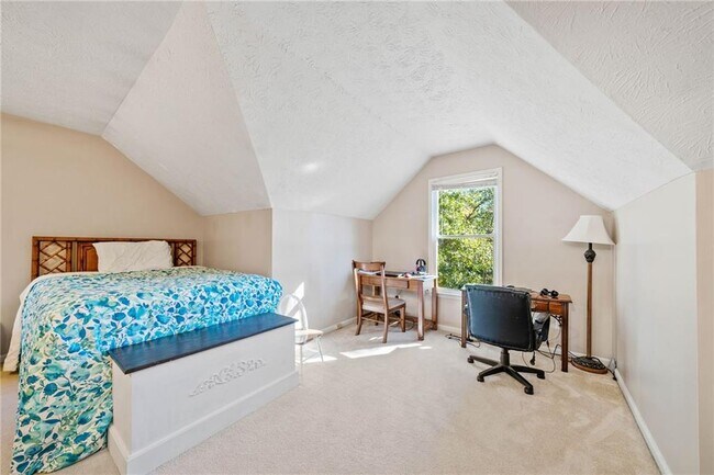 Building Photo - 210 Timber Laurel Ct