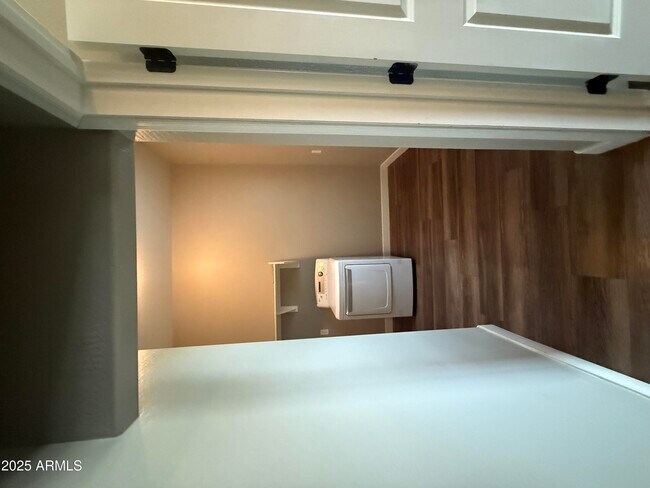 Building Photo - 3123 W Melody Dr
