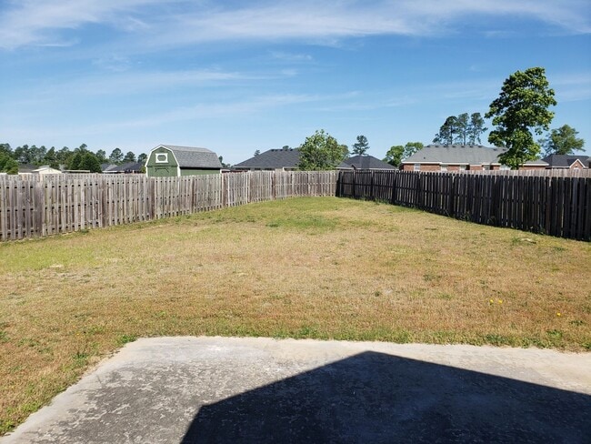Building Photo - Nice 3 BD/ 2 BA Home