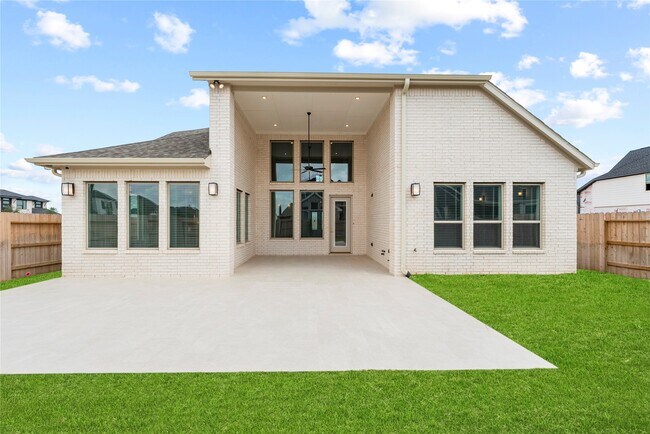 Building Photo - 541 Sprigtail Dr