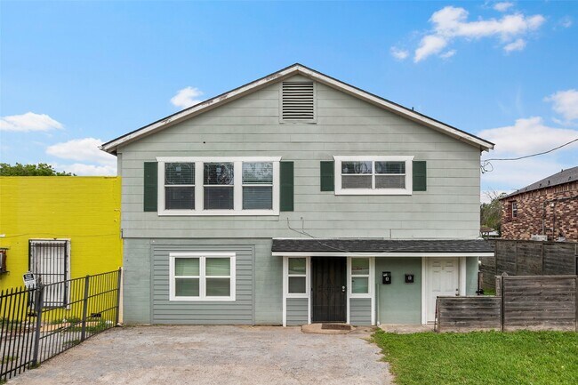 Building Photo - 6918 Irvington Blvd