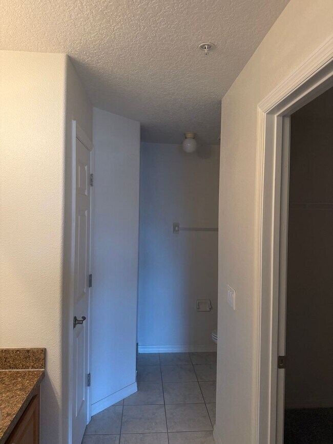 Building Photo - Townhouse For Lease in Saint Cloud