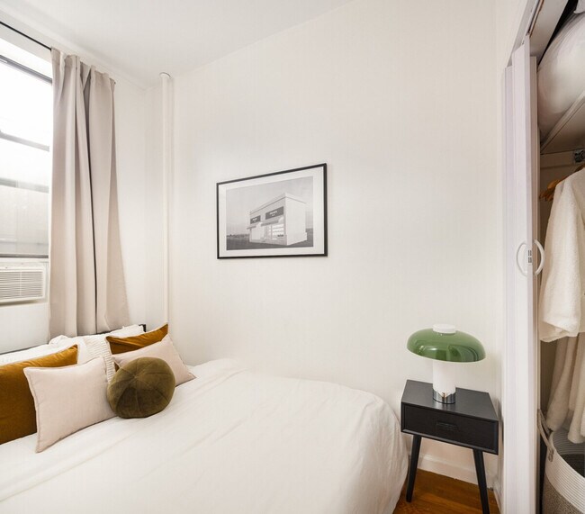 Building Photo - 754 Union St