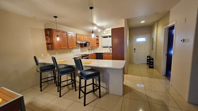 Building Photo - Fully furnished 2 bedrooms in Opkea at Lah...