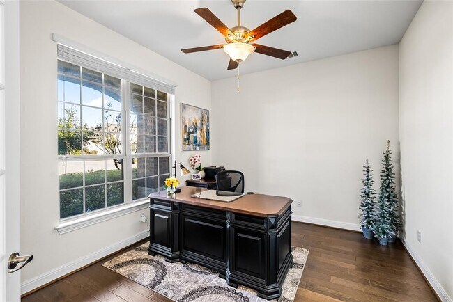 Building Photo - 5221 Cedro Elm Dr