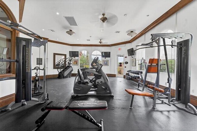 Building Photo - 4706 SW 160th Ave