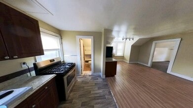 Building Photo - 11326 Saint Aubin St