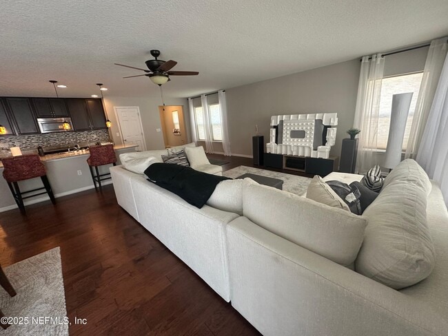 Building Photo - 9567 Abby Glen Cir