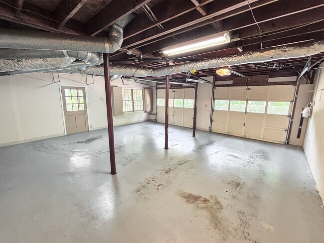 Building Photo - Beautifully Updated 4-Bedroom Home in Top-Rated Walton High District