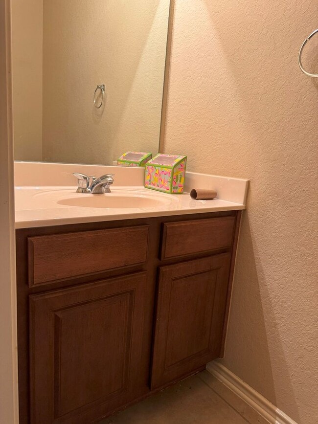 Building Photo - 2656 Pillory Pointe