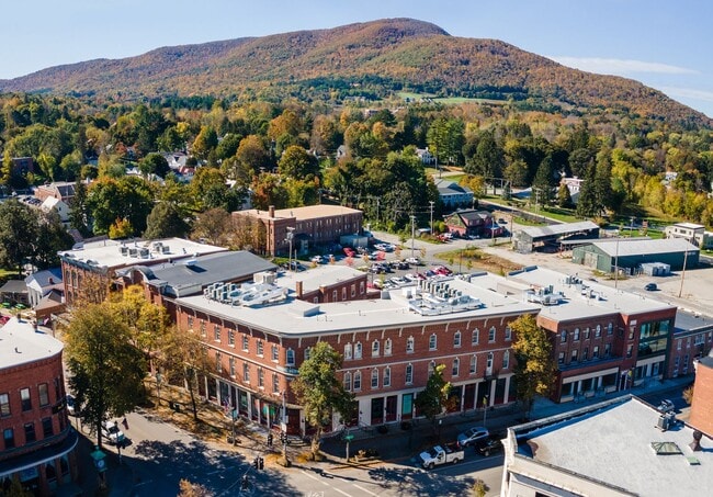 Building Photo - Putnam Hotel – $1,999 – 1 Bedroom/1 Bathroom, 690 SQ.FT. – UTILITIES INCLUDED, Available Immediately