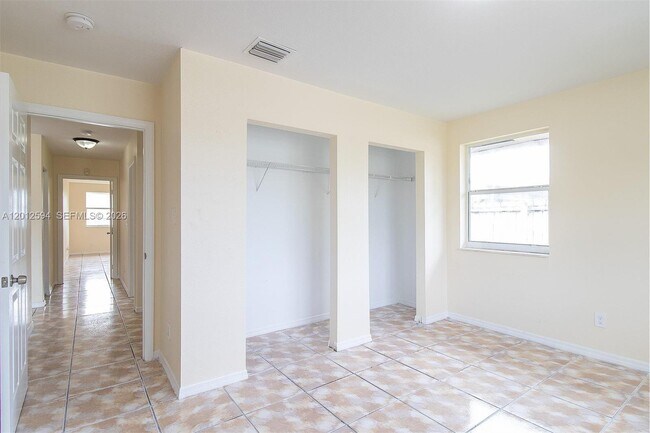 Building Photo - 455 NW 14th St