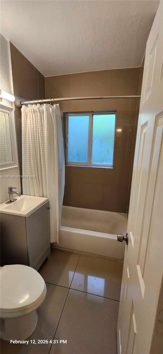 Building Photo - 9800 E Bay Harbor Dr