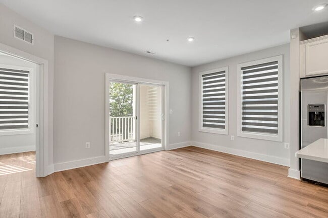 Building Photo - For Rent: Spacious 3-Bedroom Condo in the ...