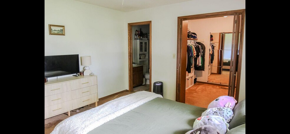 Bedroom 2 - 3422 West St