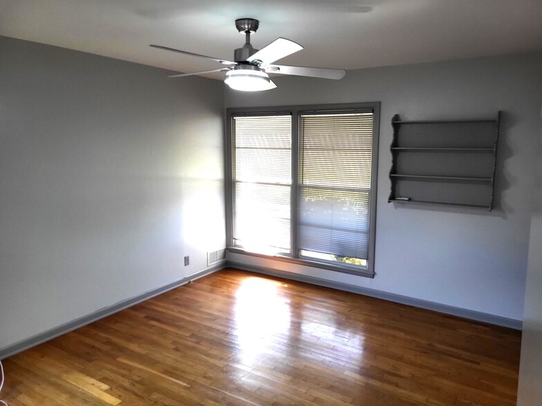 Building Photo - 4203 Preston Dr