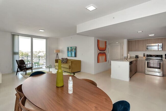 Primary Photo - 1710 SW 27th Ave