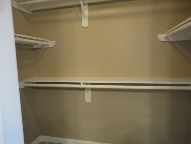 Building Photo - 18142 Flower Grove Ct