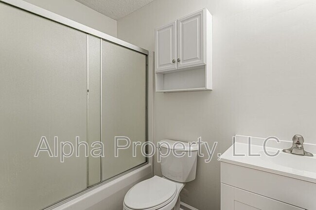Building Photo - 107 Hammett Grove Ln