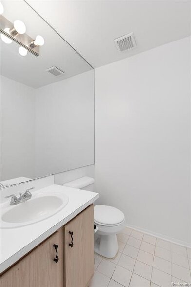 Building Photo - 22241 Atlantic Pointe