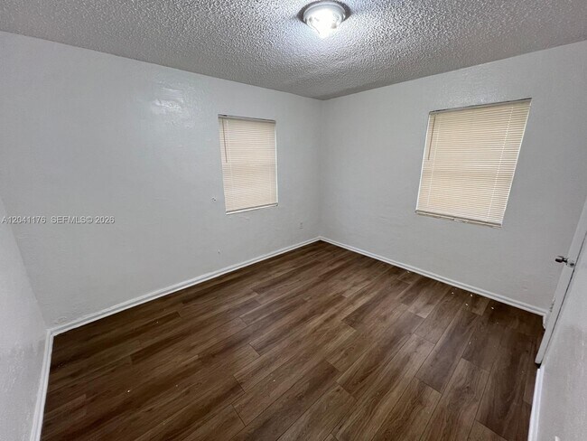 Building Photo - 10 NW 71st St