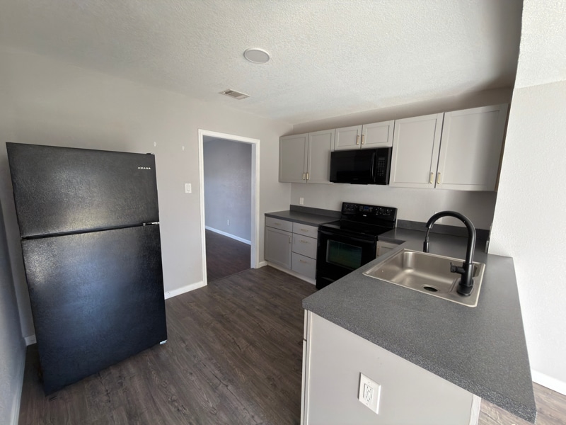 Building Photo - 3011 FM2280