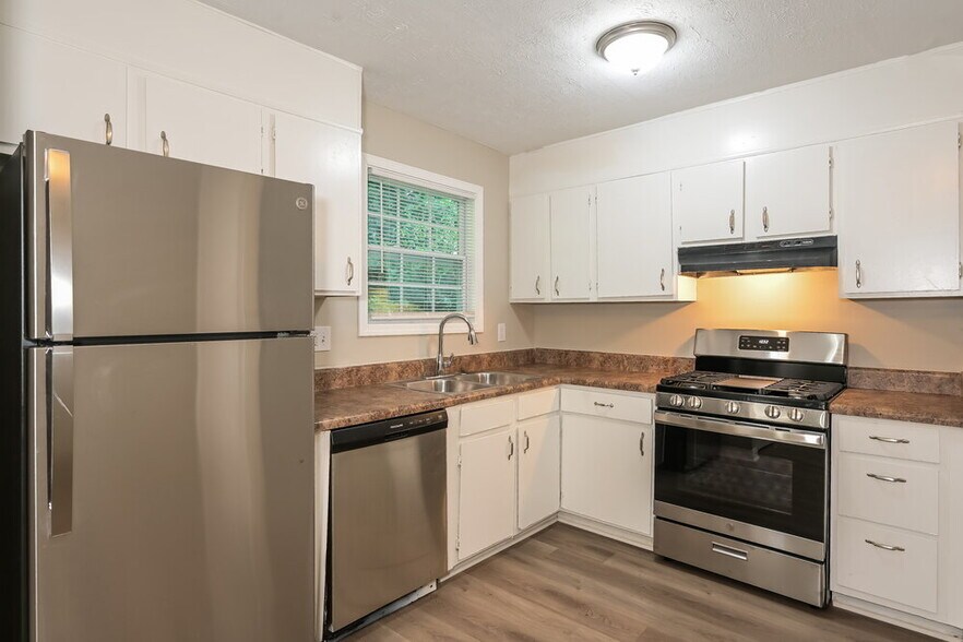 Building Photo - 730 Hairston Crossing Trail